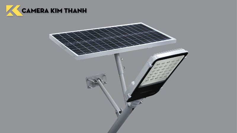 thong-so-ky-thuat-cua-den-nang-luong-mat-troi-400w-camerakimthanh